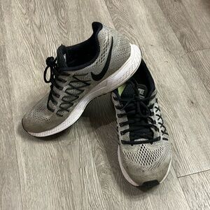 Nike Black and Gray Men's Sneakers